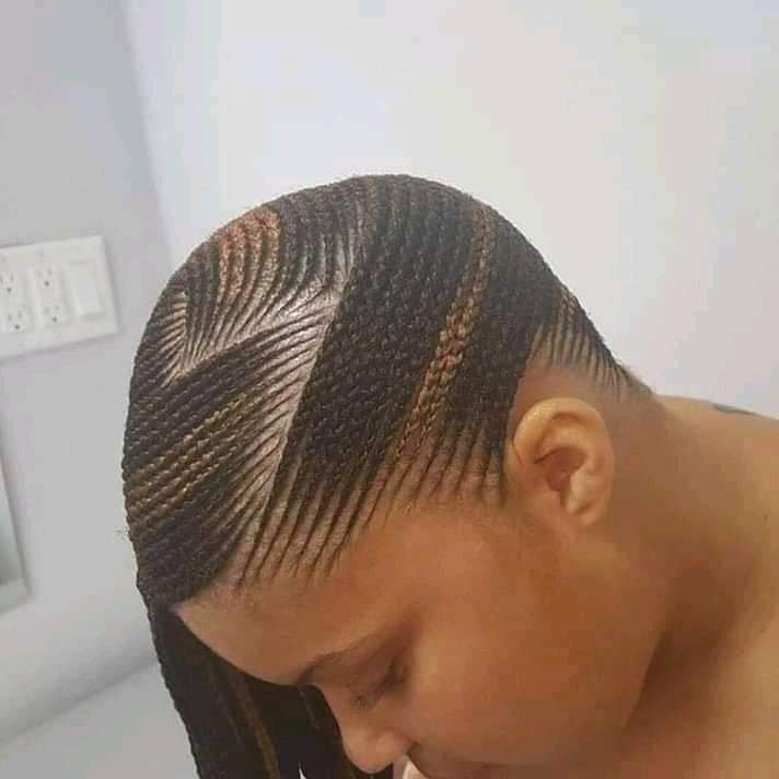 Braids work 1 at Aïcha Beauty Bar